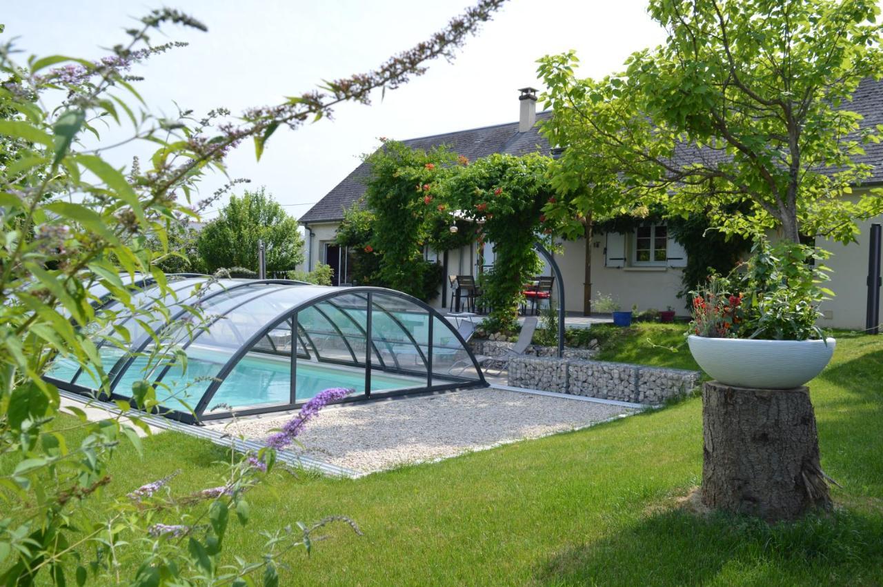 Au Coeur Du Bien-Etre, Gite Avec Piscine Chauffee Et Couverte, Spa, Sauna, Massages Monteaux Екстериор снимка